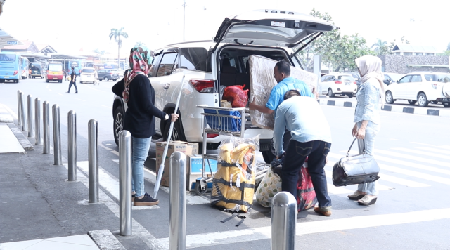 Airport Helper di Bandara Soekarno Hatta (Foto: Resnu Andika/kumparan)