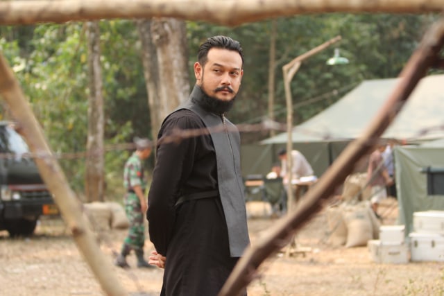 Dwi Sasono dalam film Gerbang Neraka. (Foto:  Legacy Pictures)
