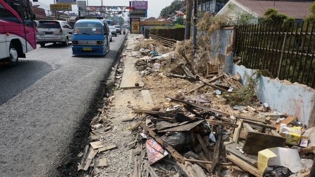Jalur puncak tanpa PKL (Foto: Resnu Andika/kumparan)