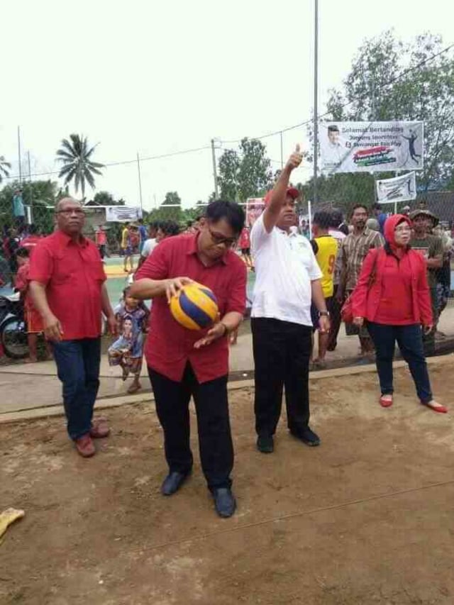 Di Pembukaan Askolani Cup, Masyaraka Makarti Sebut Askolani Bupati Giri Gubernur