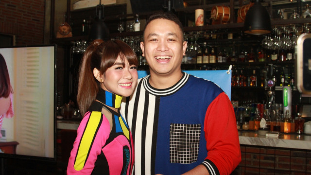 Gilang Dirga dan Adiezty Fersa Foto: Munady Widjaja