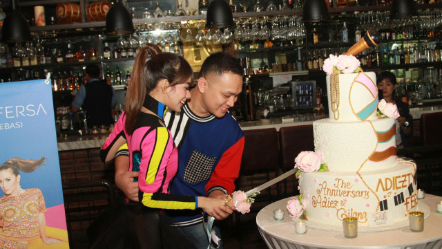 Gilang Dirga dan Adiezty Fersa (Foto: Munady Widjaja)