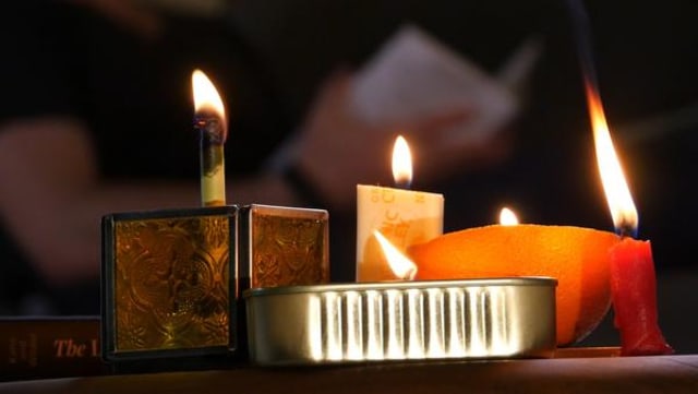 DIY 5 Cara Membuat Lilin Darurat dari Alat Rumah Tangga