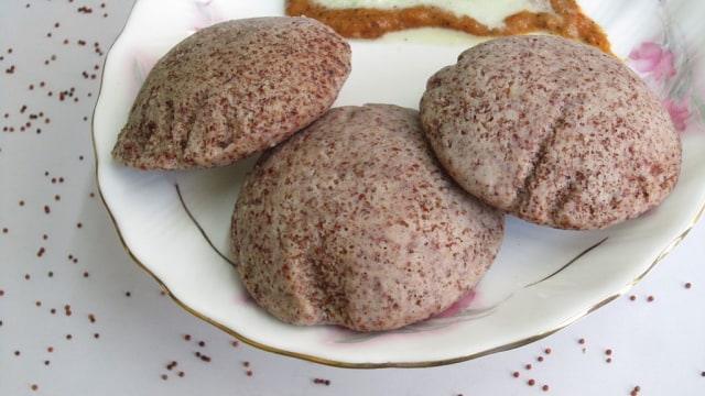 Ragi Idli (Foto: commons.wikipedia.org)