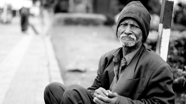 Mayoritas warga lansia Indonesia terancam hidup merana karena 70 persen dari penduduk tak menyiapkan dana pensiun.  Foto: Pixabay
