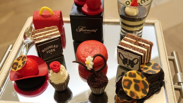 Afternoon Tea di Peacock Lounge Fairmont (Foto: Intan Kemala Sari/kumparan)