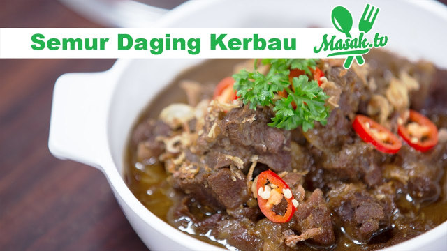 Mencicipi Citarasa Semur Daging Kerbau