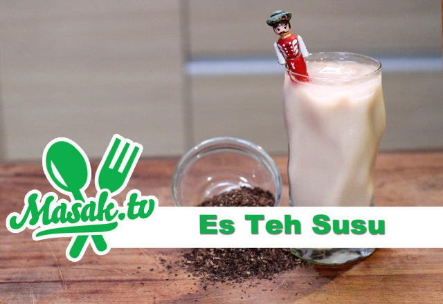 Aneka Minuman Dingin Sederhana: Es Teh Susu