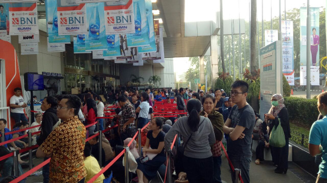 Antrean GATF di JCC, Senayan. (Foto: Adim Piero/kumparan)