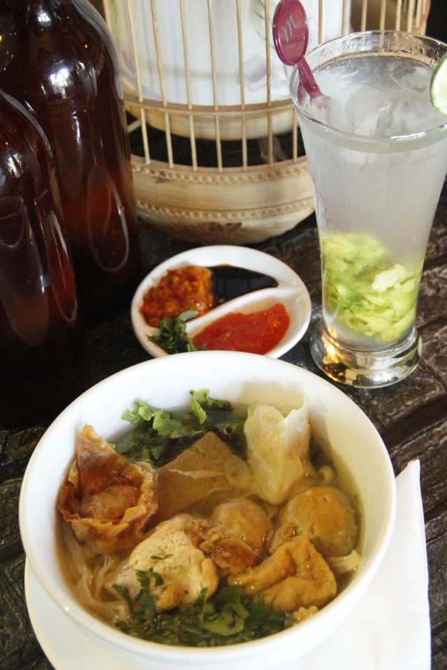 Bakso di Hotel Berbintang 4 di Surabaya