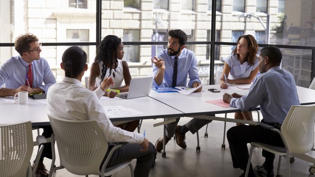 Cara Agar Lingkungan Kerja Terasa Menyenangkan (Foto: Thinkstock)