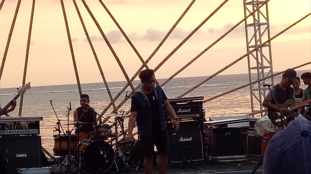 Suasana Acara Senggigi Sunset Jazz (Foto: Achmad Rafiq/kumparan)