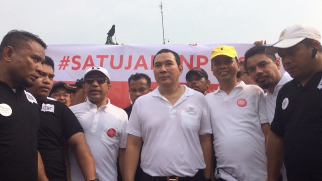 Jalan santai bersama Tommy Soeharto. (Foto: K. Wahyu Nugroho/kumparan)