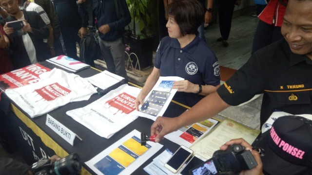 Barang bukti nikahsirri.com (Foto: Johanes Hutabarat/kumparan)