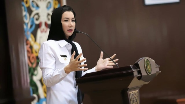 Bupati Kukar Rita Widyasari (Foto: Facebook Rita Widyasari)