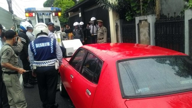 Razia kendaraan yang tidak punya garasi (Foto: Sudinhub Jaksel)
