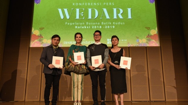 Wedari, koleksi batik Kudus terbaru Denny Wirawan (Foto: Fanny Kusumawardhani/kumparan)