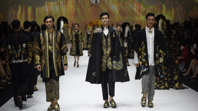 Denny Wirawan Mengangkat Tema Batik Kudus (Foto: Dok. Image Dynamics)