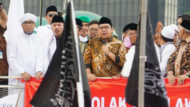 Fadli Zon temui massa aksi 299 (Foto: Aditia Noviansyah/kumparan)