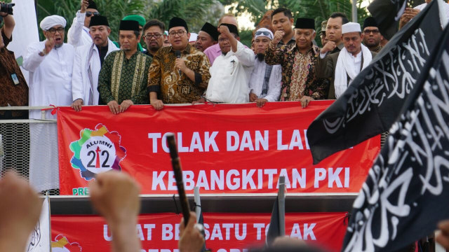 Fadli Zon temui massa aksi 299 (Foto: Aditia Noviansyah/kumparan)