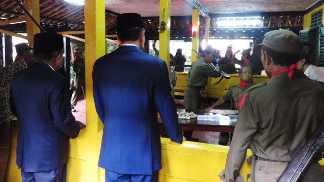 Jokowi di Lubang Buaya (Foto: Yudhistira AS/kumparan)