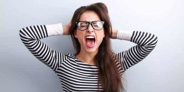 Tipe Penumpang Saat KRL Anjlok (2)