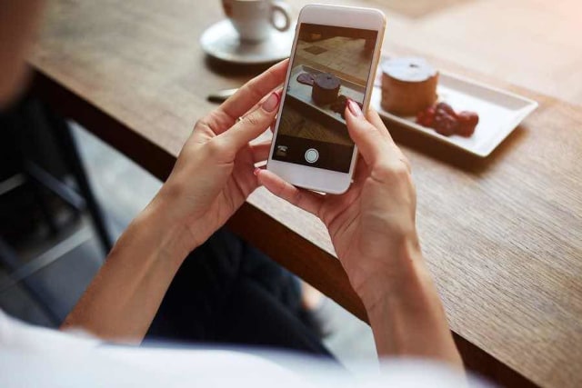 Tipe Penumpang Saat KRL Anjlok (3)