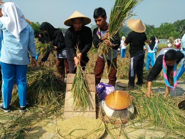 Arti Karakter Berbasis Nilai-nilai Kearifan Lokal (1)