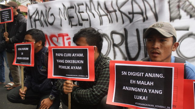 Protes pra peradilan Setya Novanto (Foto: Antara/Ari Bowo Sucipto)