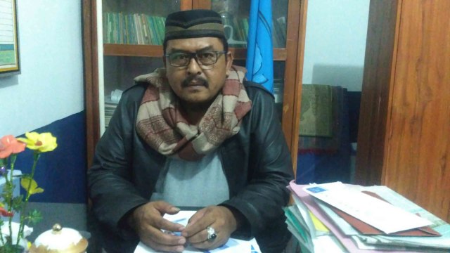 smpn 1 cibatu mengadakan nobar G30S/PKI dengan tidak men sensor sebagian adegan kekerasan dan kekejaman PKI (1)