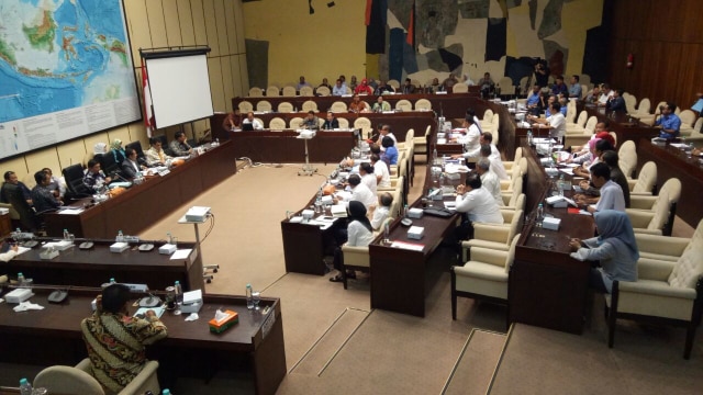 Rapat Komisi II DPR Bahas Perppu Ormas (Foto: Fahrian Saleh/kumparan)