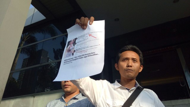 GEPAK laporkan Nikita Mirzani di Polda Metro Jaya (Foto: Diah Harni/kumparan)