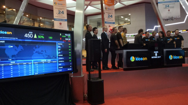 Pencatatan Saham PT Kioson Komersial Indonesia Tbk (Foto: Ela Nurlaela/kumparan)