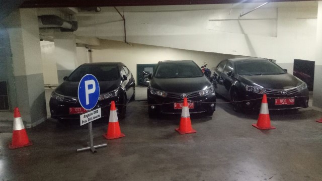 Mobil Dinas DPRD DKI Jakarta (Foto: Johanes Hutabarat/kumparan)