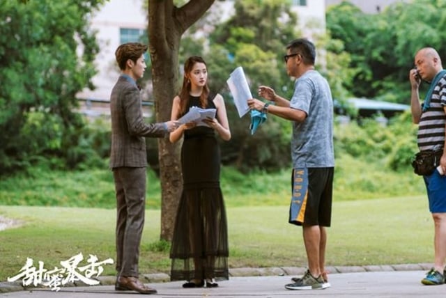 Breaking: Mantan Anggota EXO, Luhan Kenalkan Pacarnya! 