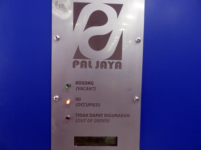 Peresmian Smart Toilet di Halte Busway Monas (Foto: Yudhistira Amran/kumparan)