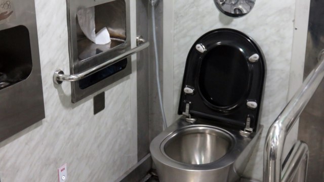 Peresmian Smart Toilet di Halte Busway Monas (Foto: Yudhistira Amran/kumparan)