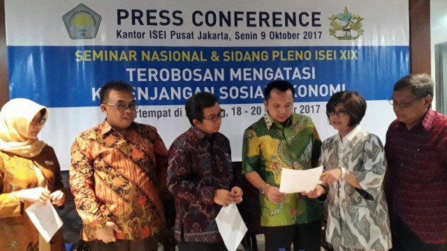 Seminar Nasional & Sidang Pleno ISEI XIX  (Foto: Ela Nurlaela/kumparan)