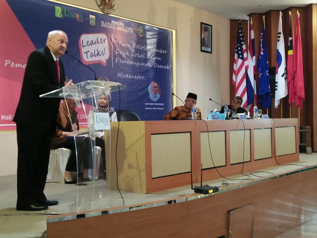 Motivasi Mahasiswa, Dubes Ceko Sampaikan Kuliah umum di UNIRA Malang