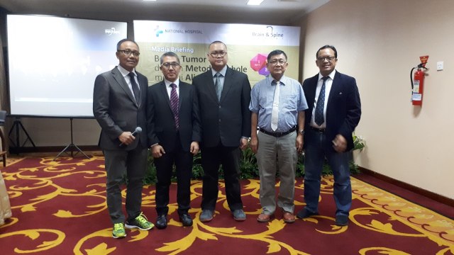 Tim medis yang melakukan metode bedah Keyhole. (Foto: Luthfa Nurridha/kumparan)
