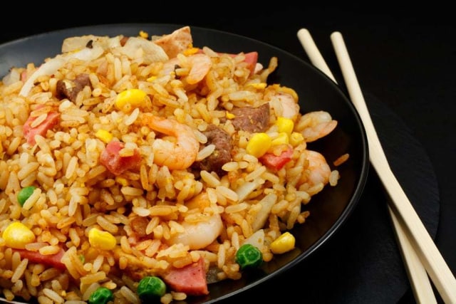 6 Makanan Asli Indonesia yang Buat “Bule” Tergila-gila