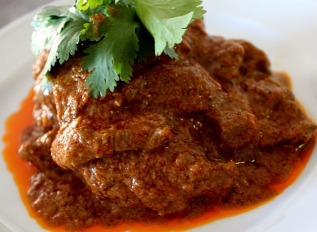 6 Makanan Asli Indonesia yang Buat “Bule” Tergila-gila (3)