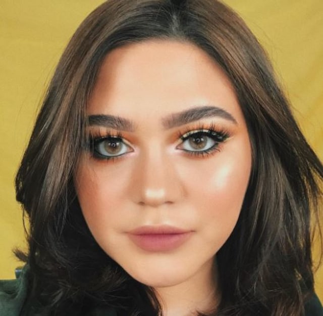 Tren Alis Terbaru: Ini Dia Cara Buat 'Bushy Eyebrows'