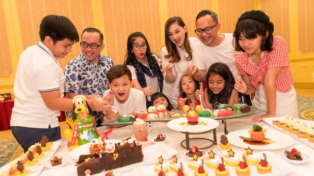 Liburan keluarga Mona Ratuliu (Foto: Instagram/@monaratuliu)