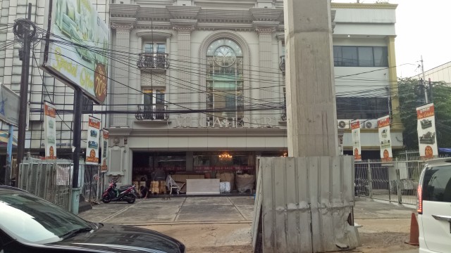 Toko furnitur milik Sigit (Foto: Nabilla Fatiara/kumparan)