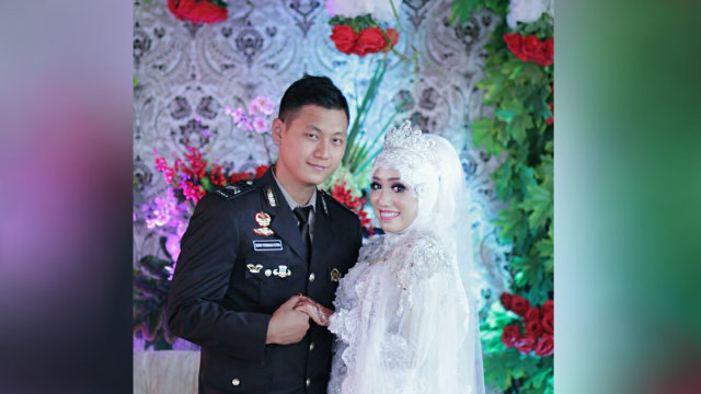 Berry Permana Putra dan sang istri (Foto: Facebook Wyndha Dewanty Gumay)