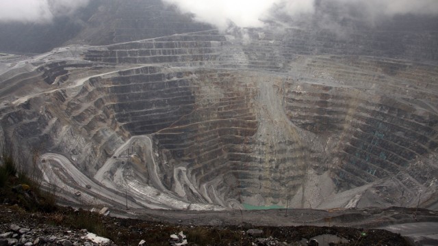 Tambang Grasberg, Freeport (Foto: OLIVIA RONDONUWU / AFP)