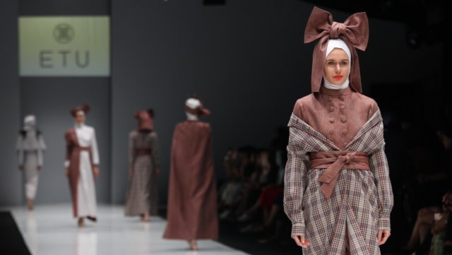 Jakarta Fashion Week 2017 (Foto: Fanny Kusumawardhani/kumparan)