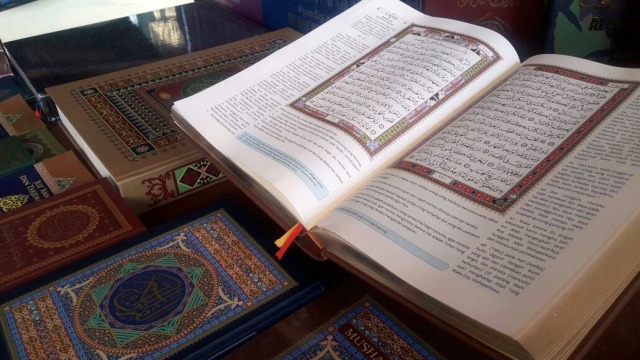 Produk Al-Quran Hasil Cetakan UPQ di Ciawi (Foto: Fadjar Hadi/kumparan)