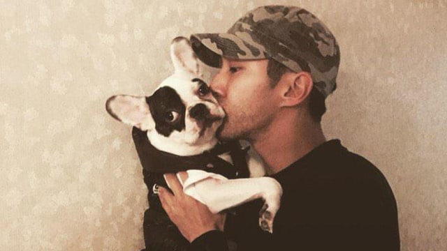 Siwon Super Junior dan Bugsy. (Foto: Twitter/siwonchoi)